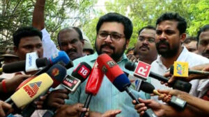 keralanews assassination conspiracy case against chief minister sabrinathan gets bail protest by cpm workers outside the court