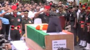 keralanews country bid farewell to captain nirmal shivaraj a native of ernakulam who died due to floods in madhya pradesh